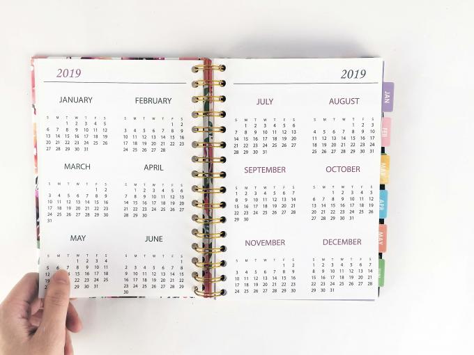 Custom Floral A5 Offset Paper Komposisi Spiral Notebook dengan 40-80 halaman dalam 6