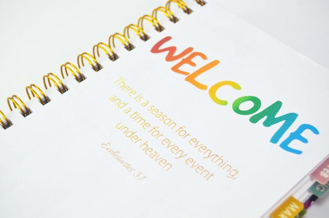 Custom Floral A5 Offset Paper Komposisi Spiral Notebook dengan 40-80 halaman dalam 8