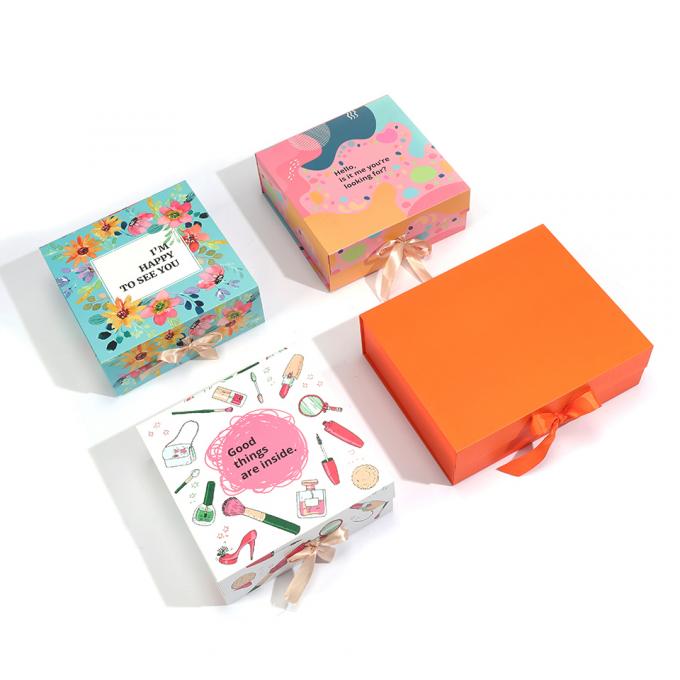 CMYK Pantone Color Printing Custom Besar Gift Packaging Kertas Kotak untuk Pakaian Pakaian 10