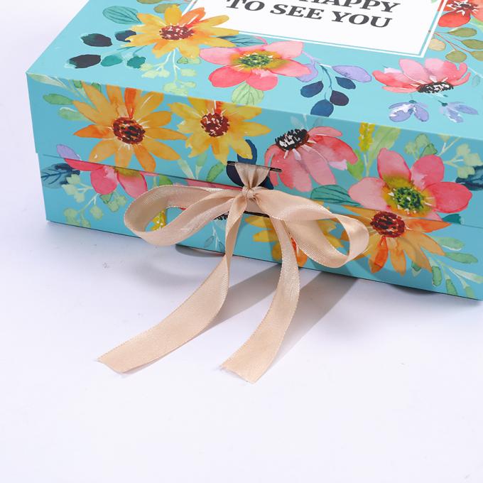 Custom Design Printing Foldable Luxury Magnetic Closure Gift Box Dengan Ribbon Custom Logo 7