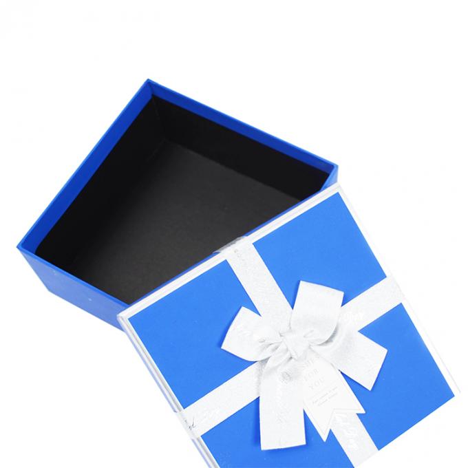 Custom Die Cut Square Cardboard Perhiasan Gift Packaging Kotak kertas dengan tutup pita 6