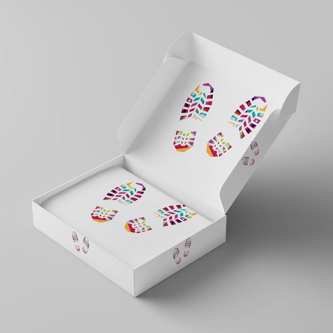 Low MOQ Custom Logo Putih Bergelombang Pakaian Kemasan Mailer Pos Pengiriman Mailer Kotak Sepatu Untuk Hadiah 7